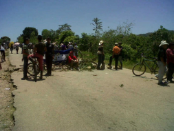 Honduras: Campesinos se toman carretera que conduce a Trujillo