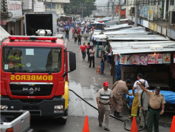 Desalojan vendedores ambulantes en el centro de San Pedro Sula