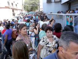 Maestros piden reapertura de registro docente