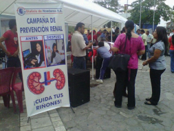 Pacientes renales hondureños exigen tratamiento