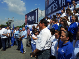 Miguel Pastor cierra su campaña en San Pedro Sula, Honduras