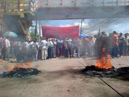 Con gas lacrimógeno disipan manifestación de trabajadores de Hondutel