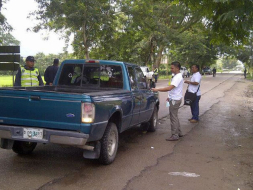 TSE realiza campaña para que población acuda a votar