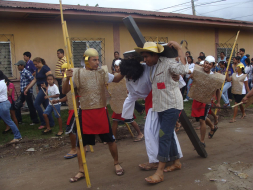 'Los hondureños viven en permanente Viernes Santo”