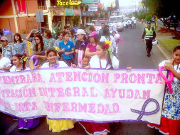 Capitalinos se suman a prevención en Día Mundial contra Cáncer