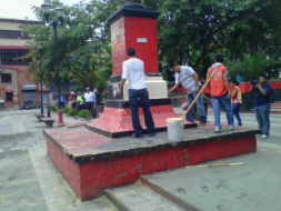 Devuelven el parque central a los sampedranos