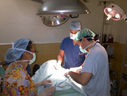 Dañado equipo de cirugías laparoscópicas del hospital Leonardo Martínez