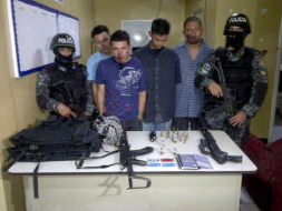 Al menos ocho detenidos en operaciones policiales en Tegucigalpa