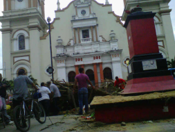 Devuelven el parque central a los sampedranos