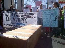 Familiares de víctimas del incendio de la granja penal piden respuestas