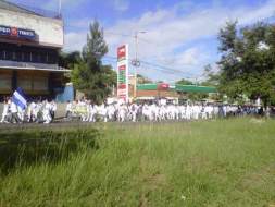 Protestan porque ya no serán doctores, sino licenciados