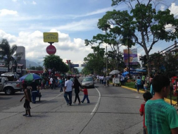 Sampedranos gozaron de colorido desfile en Circunvalación