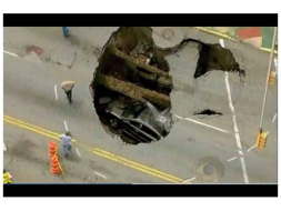 Un hoyo se traga un carro en EUA