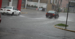 Fuerte lluvia cae sobre toda la zona norte y oriente de Honduras