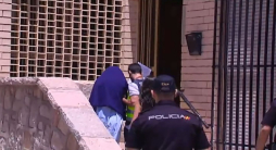 Rescatan a bebé lanzado a una tubería por su madre en España