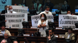 Entra en vigor Ley de Comunicación en Ecuador