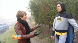 El 'Batman' inglés es un repartidor de comida china