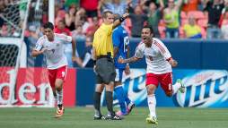 México evita sorpresa y clasifica a cuartos de final en Copa Oro