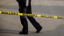 Cinco muertos en un tiroteo en una vivienda en Illinois