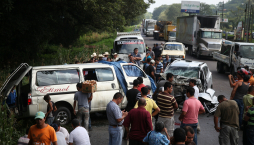 Normalista y motorista mueren en accidente