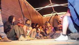 Capturan mexicanos y hondureños en redada migratoria en Indiana