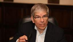 Paul Romer se retira del proyecto Ciudades Modelos en Honduras