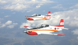 Peruanos buscan fabricar aviones