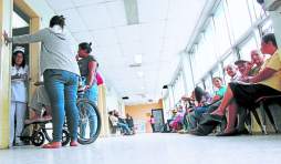 Médicos de Honduras suspenden huelga tras acuerdo con Gobierno