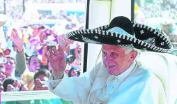 Benedicto XVI se reúne con obispos latinoamericanos