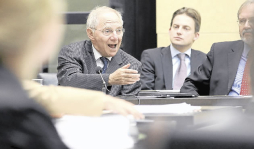 Eurozona da toques finales a plan de rescate