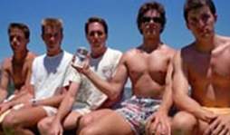 Amigos se toman la misma foto desde hace 30 años