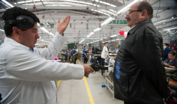 Fabrican ropa blindada para niños en Estados Unidos