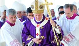 'Hay que recuperar la alegría de ser cristianos”: Benedicto XVI