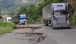 Impuesto de la gasolina se fue al gasto corriente