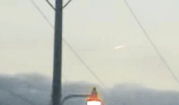 Video de la extraña bola de fuego que surca el cielo de Tela