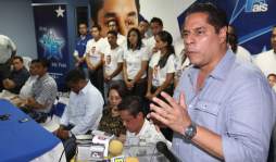 'Póngase a trabajar”, dice Pastor a Lobo