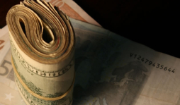 Suben depósitos en dólares en Honduras