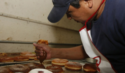 Siguen quejas por precio de la harina