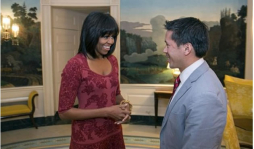 Michelle Obama estrena 'look' por su cumpleaños