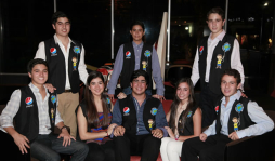 Noche de moda y altruismo