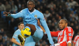 Wilson la pasó muy mal contra el City