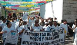 Comunicadores de Honduras se unen para pedir paz