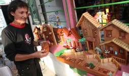 Don Mario, el arquitecto de las miniaturas