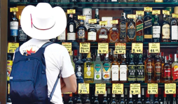 Ante la crisis, los españoles ahogan sus penas en la ginebra