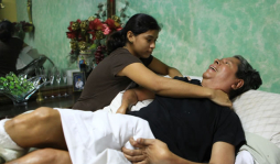 'Dios me levantará de esta cama”, historia del estilista Manolo