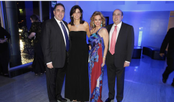 Aplausos a la distinción