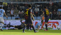 Barcelona empata pero mantiene distancia sobre Real Madrid