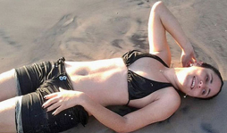 Otra brasileña está subastando su virginidad