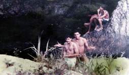 Una noche con la muerte tras perder sus piernas