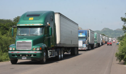 Solicitan pesaje de camiones
